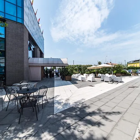 Airport Bergamo Hotel 4*